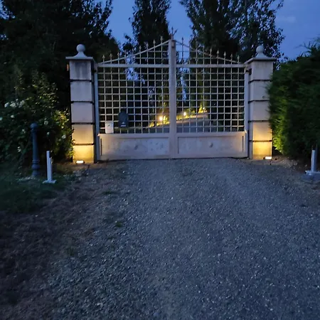 Semesterbostad Casa San Rocco Castelnuovo (Asti)